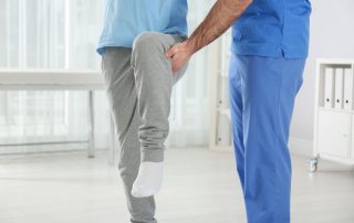 gold-coast-surgical-Partial-vs-Total-Joint-Replacement-Which-Minimally-Invasive-Option-Is-Right-For-You