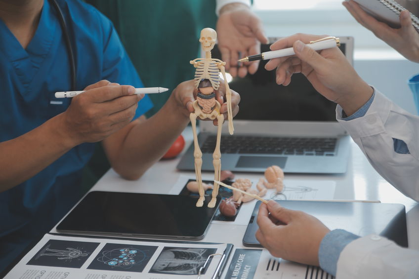 gold-coast-surgicenter-The-Future-Of-Orthopedics-Common-Procedures-For-Joints_-Spine-_-Sports-Injuries