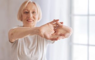 gold-coast-surgical-Arthritis-Pain-Exercise-vs-Surgery-For-Improved-Hand-Mobility