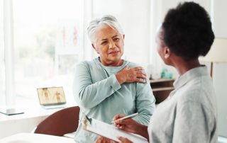 gold-coast-surgicenter-Can-A-SLAP-Tear-Heal-On-Its-Own-When-To-Consider-Shoulder-Surgery