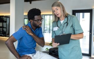 gold-coast-surgical-Shoulder-Surgery-vs-Pain-Management-Exploring-3-Options-For-Relief