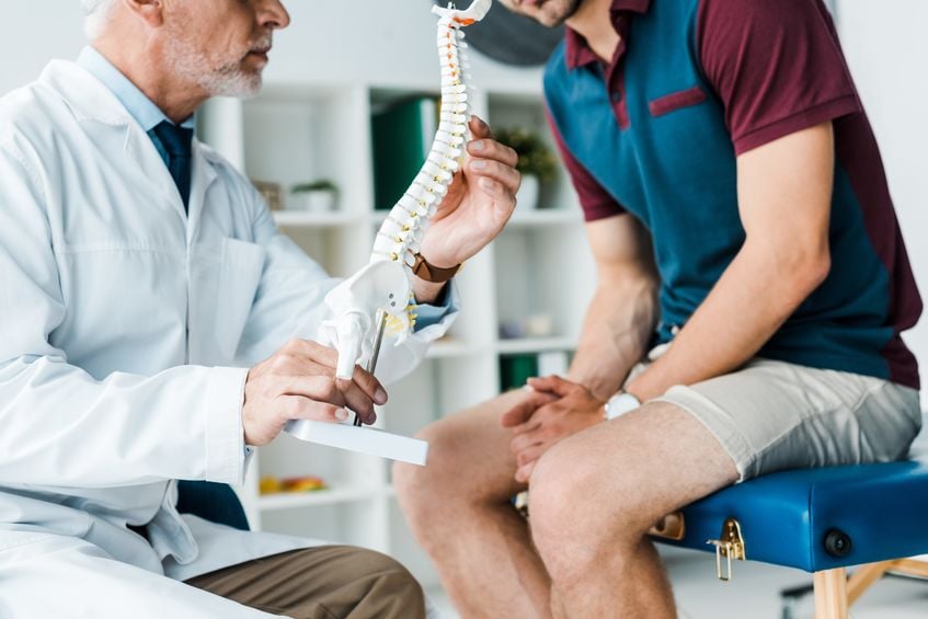 gold-coast-surgicenter-Back-In-The-Game-Outpatient-Microdiscectomy-For-Fast-Sciatica-Relief.